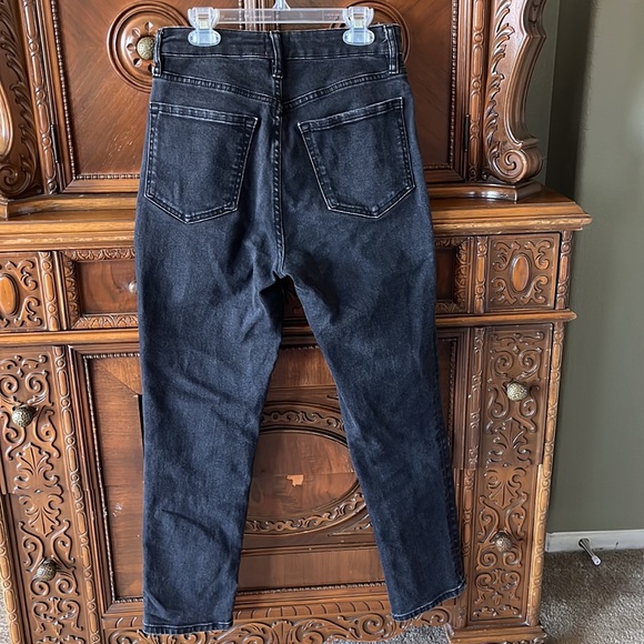 BDG Girlfriend high rise black exposed button fly jeans. - Picture 5 of 7